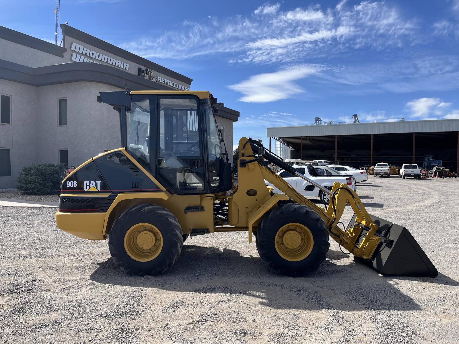 ./imagenes/INVOICE/2019/15623/CARGADOR FRONTAL CATERPILLAR 908 (13).JPG